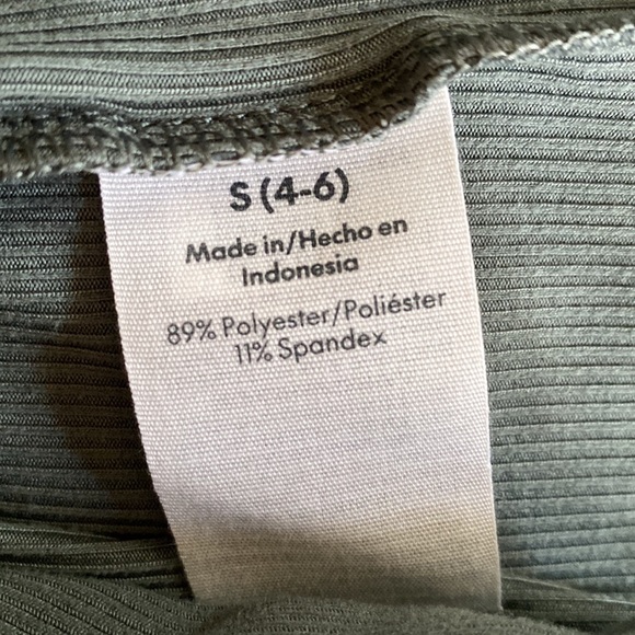 Green Bodycon Dress ✨ - Picture 5 of 6